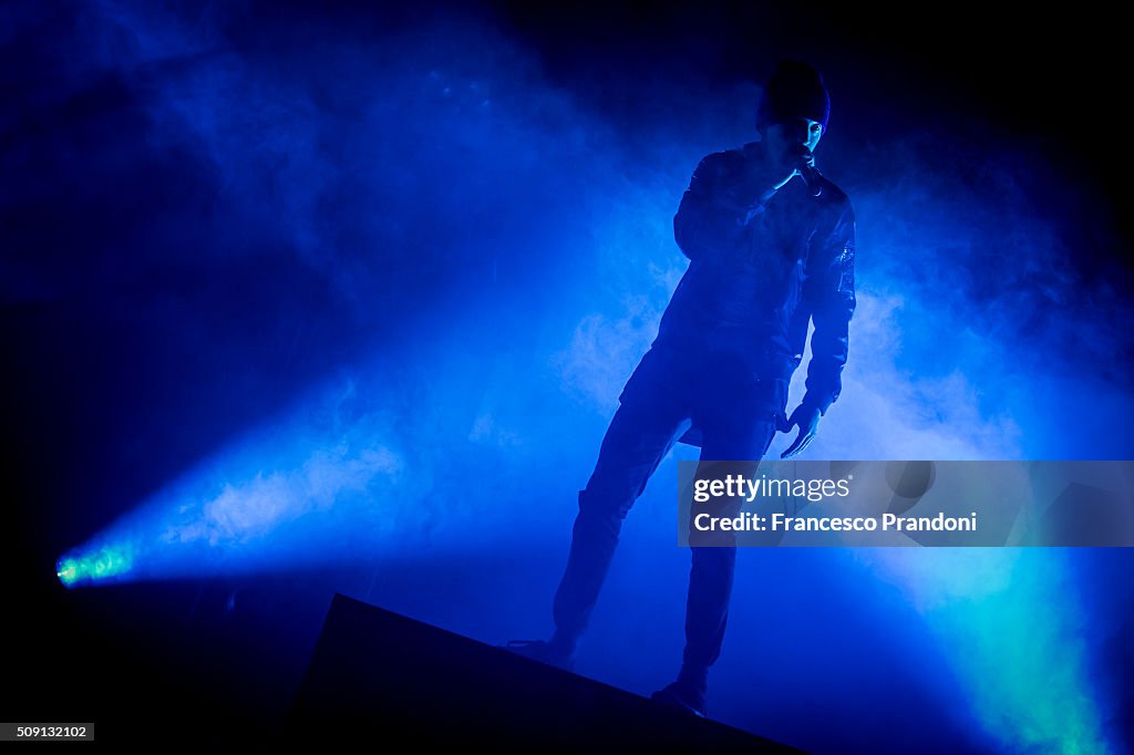 Twenty One Pilots Perform In Milan