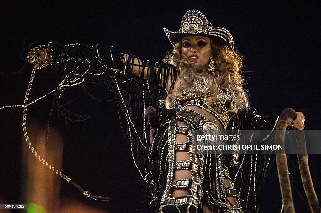 BRAZIL-CARNIVAL-RIO-PARADE-IMPERATRIZ