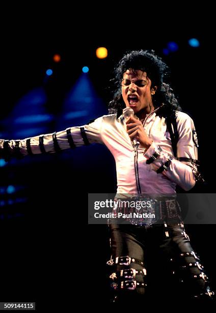 American musician Michael Jackson performs onstage at the Rosemont Horizon during his 'BAD' tour, Rosemont, Illinois, April 19, 1988.
