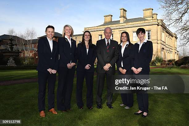 Jane Simms Referee 181点のLisa Welchの写真と高解像度写真 - Getty Images