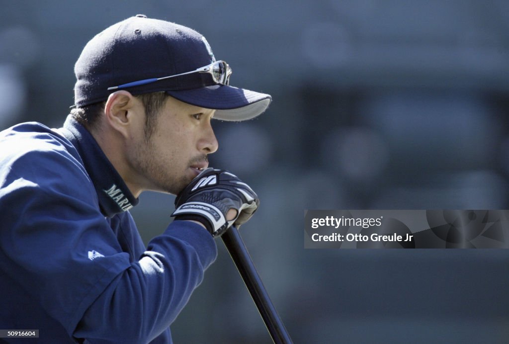 Blue Jays v Mariners