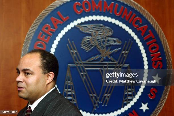 Federal Communications Commission Chairman Michael K. Powell is shown at a public forum on the relationship between local media and government, and...