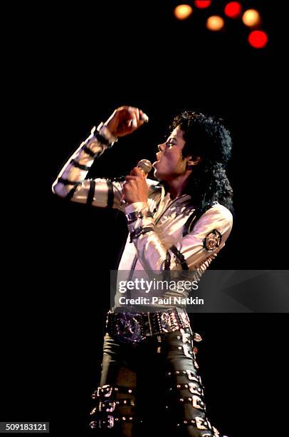 American musician Michael Jackson performs onstage at the Rosemont Horizon during his 'BAD' tour, Rosemont, Illinois, April 19, 1988.