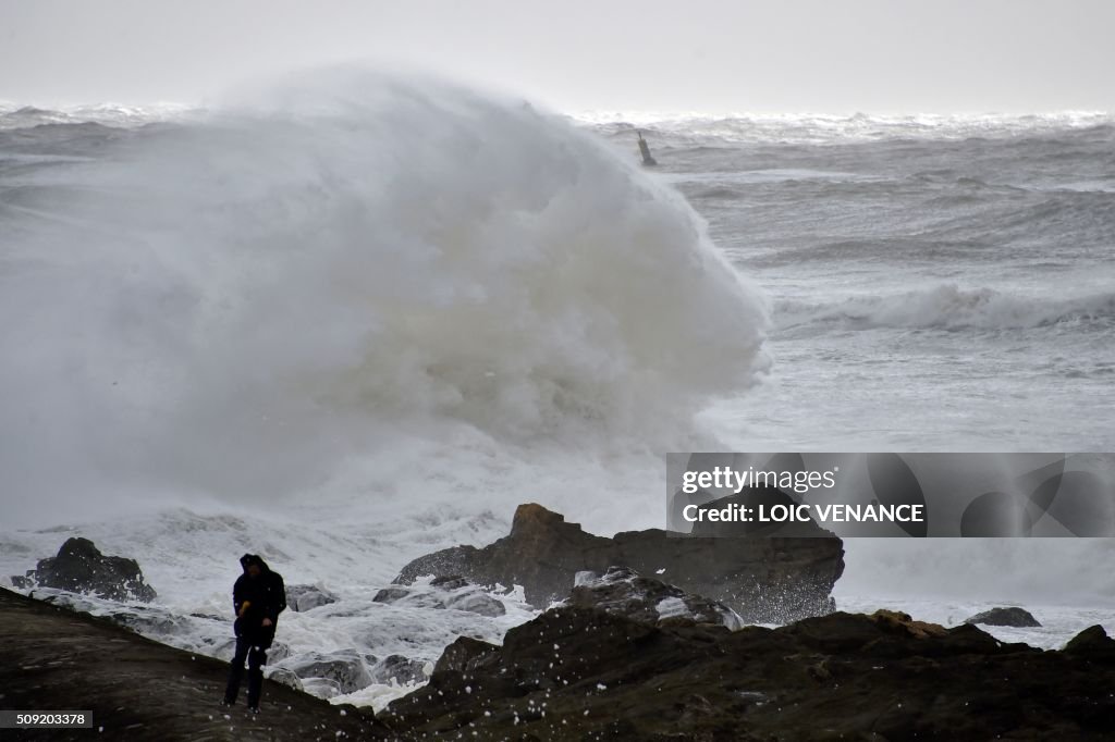 FRANCE-WEATHER-WAVE-WIND