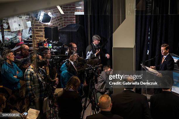 Rep. Robert Dold , speaks at an event unveiling a multi-state program to combat opioid abuse in the U.S. At a Walgreens store on February 9, 2016 in...