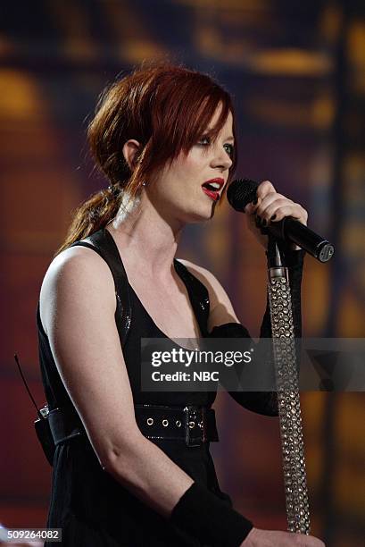 Garbage Singer 24 Episode 2977 Stock Photos, High-Res Pictures, and Images - Getty Images