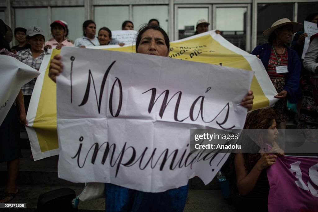 Peruvian Women Protest At Forced Sterilizations