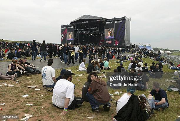 Download 2018 Download Festival 2004 Day One Photos and Premium High Res Pictures ...