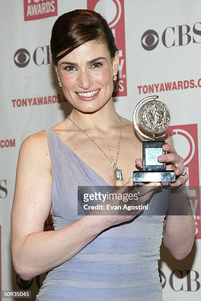 Tony Award winner Idina Menzel poses backstage at the "58th Annual Tony Awards" at Radio City Music Hall on June 6, 2004 in New York City. The Tony...