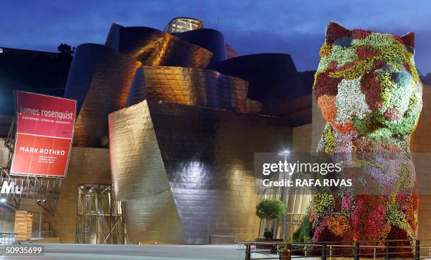 Picture taken early 07 June 2004 shows US artist Jeff Koons' "Puppy" in front of the Guggenheim Bilbao Museum where its new exhibition "Mark Rothko,...