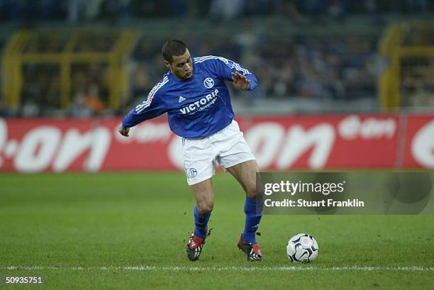 Dario Rodriguez of Schalke in action during The Bundsliga match between Borussia Dortmund and FC Schalke 04 at The Westfallen Stadium on 30 January,...