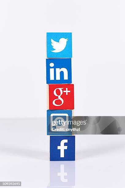 social media cubes - google social networking service stock pictures, royalty-free photos & images