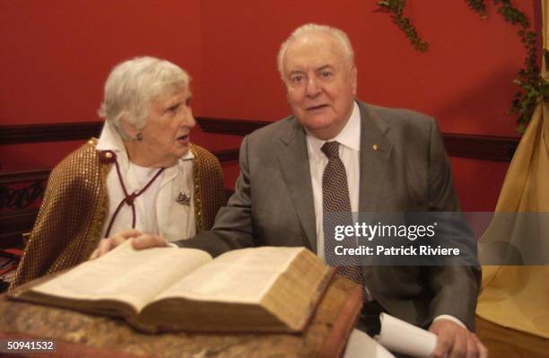 FORMER AUSTRALIAN PRIME MINISTER GOUGH WHITLAM AND WIFE MARGARET AT THE OPENING OF THE NELSON MEERS FOUNDATION HERITAGE COLLECTION. MR & MRS WHITLAM...