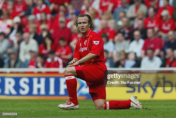 Boudewijn Zenden of Middlesbrough takes a breather during the FA Barclaycard Premiership match between Middlesbrough and Aston Villa at The Riverside...