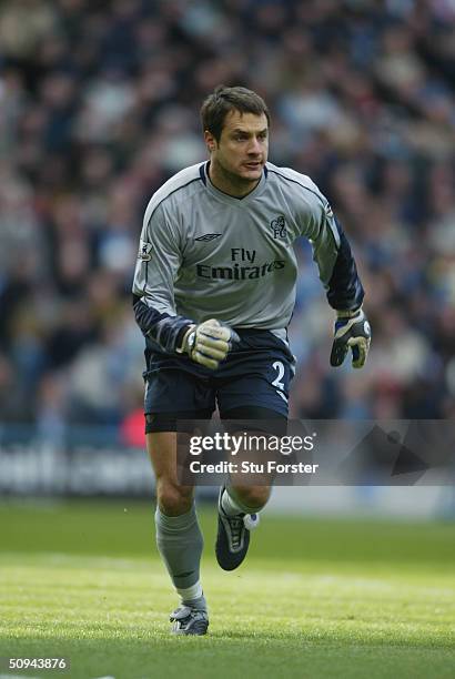 Carlo Cudicini of Chelsea in action during the FA Barclaycard Premiership match between Manchester City and Chelsea at The City of Manchester Stadium...