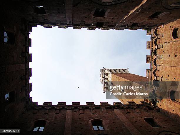 Palazzo Comunale de Siena foi construído pelo governo da República de Siena, no início do século XIV, como sede da Podestà e do Conselho dos Nove....