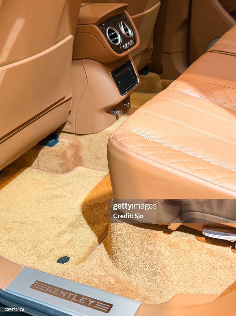 Bentley Bentayga Luxus-SUV innen Rücksitze