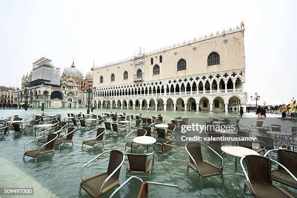 venice, st mark's square flooded from the high water - equinox stock pictures, royalty-free photos & images