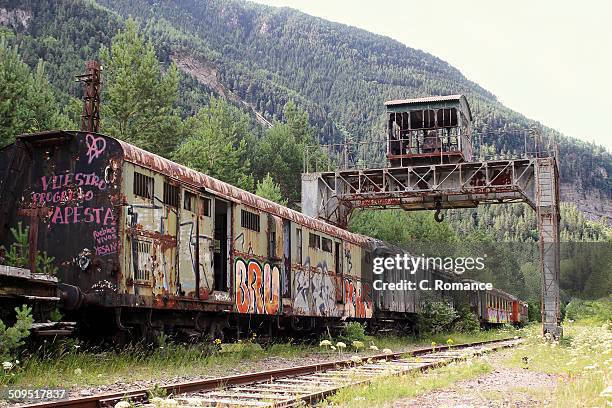 canfranc-estación - estación stockfoto's en -beelden