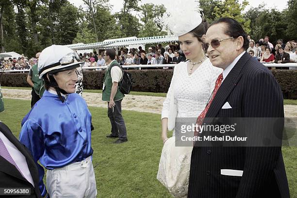 Alec Wildenstein with wife and jockey Kieren Fallon attend the Prix de Diane Hermes on June 13, 2004 in Chantilly, France.