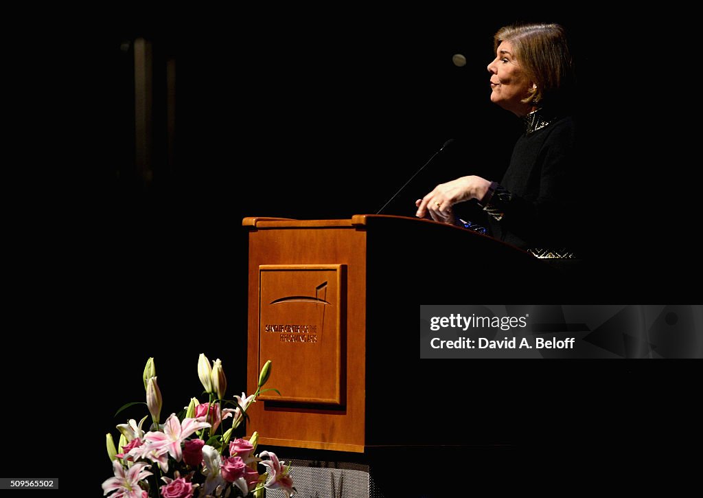 Ann Compton Speaks To The Virginia Beach Forum At The Sandler Center