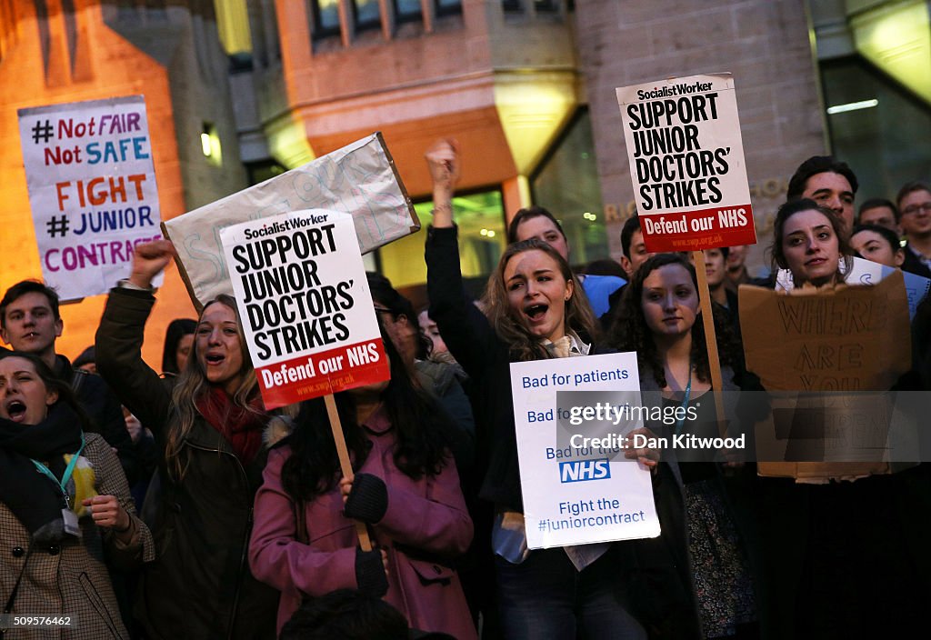 Jeremy Hunt To Impose New Contract On Junior Doctors