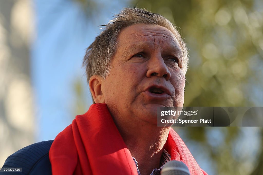 Ohio Governor And GOP Presidential Candidate John Kasich Campaigns In South Carolina