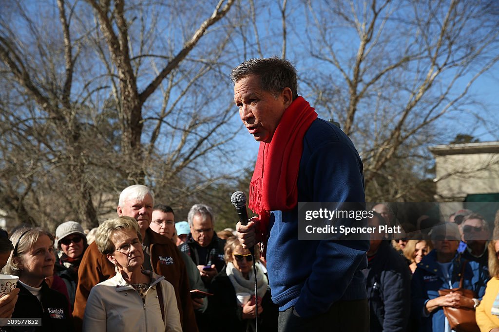 Ohio Governor And GOP Presidential Candidate John Kasich Campaigns In South Carolina