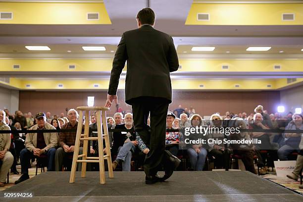 Republican presidential candidate Sen. Marco Rubio speaks a campaign town hall meeting at the Crown Reef Beach Resort February 11, 2016 in Myrtle...