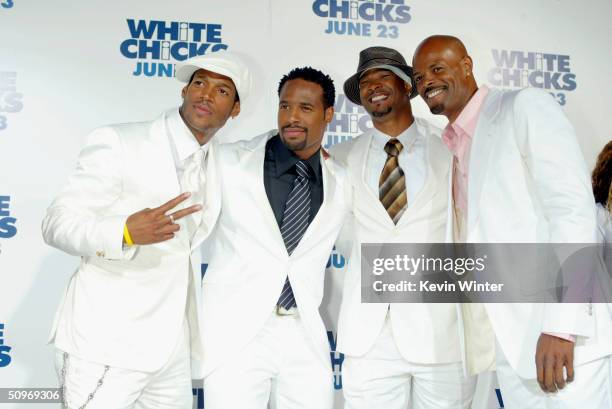 Actors Marlon Wayans, Shawn Wayans, Damon Wayans and director Keenen Ivory Wayans pose at the premiere of Revolution Studio's and Columbia Picture's...