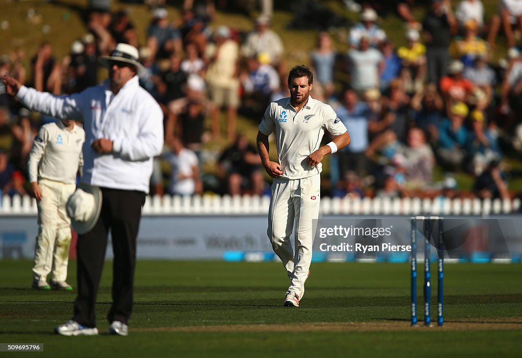 New Zealand v Australia - 1st Test: Day 1