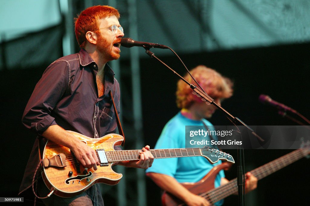 Phish Performs On Coney Island