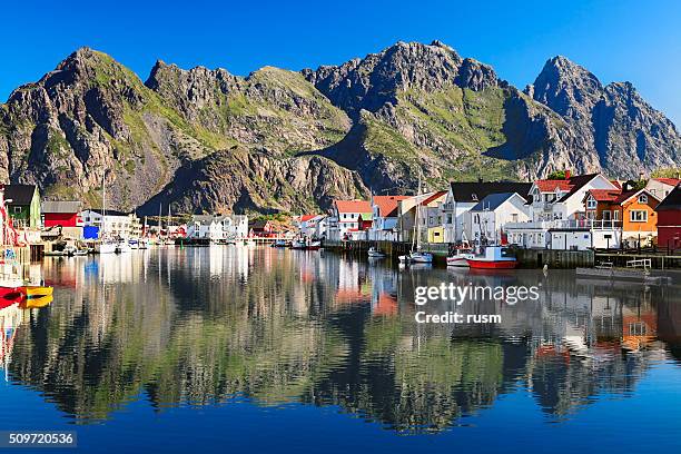 henningsvaer, picturesque norwegian fishing village in lofoten islands - nordland fylke bildbanksfoton och bilder