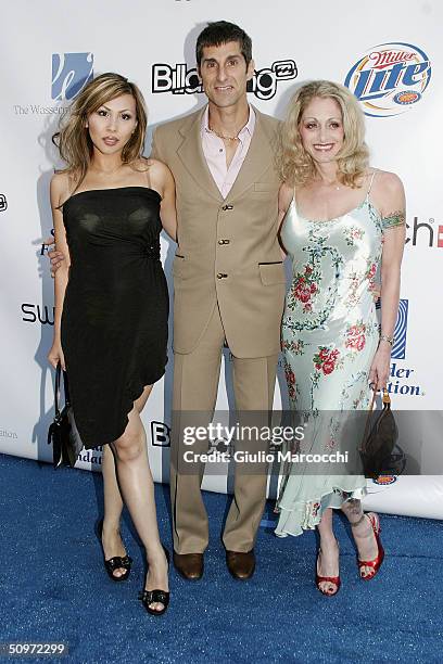 Perry Farrell with pregnant wife Etty and sister Stacey attend The Surfrider Foundation's 20th Anniversary Gala at Sony Pictures Studios, on June 17,...