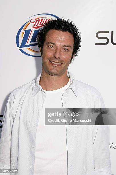 Peter DiStefano attends The Surfrider Foundation's 20th Anniversary Gala at Sony Pictures Studios on June 17, 2004 in Culver City, California.