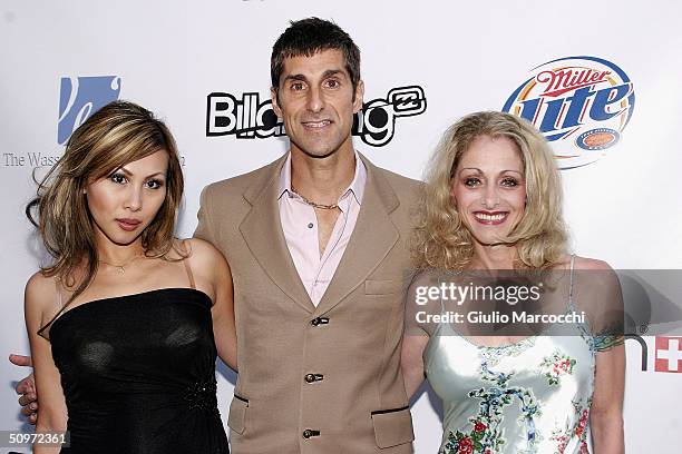 Perry Farrell with pregnant wife Etty and sister Stacey attend The Surfrider Foundation's 20th Anniversary Gala at Sony Pictures Studios, on June 17,...