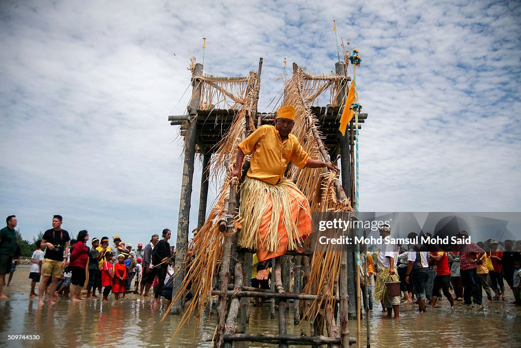 Mah Meri Tribe Perform Puja Pantai Prayer Ritual