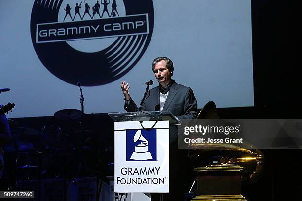 Phillip Riggs 54 Phillip Riggs Stock Photos, High-Res Pictures, and Images - Getty Images