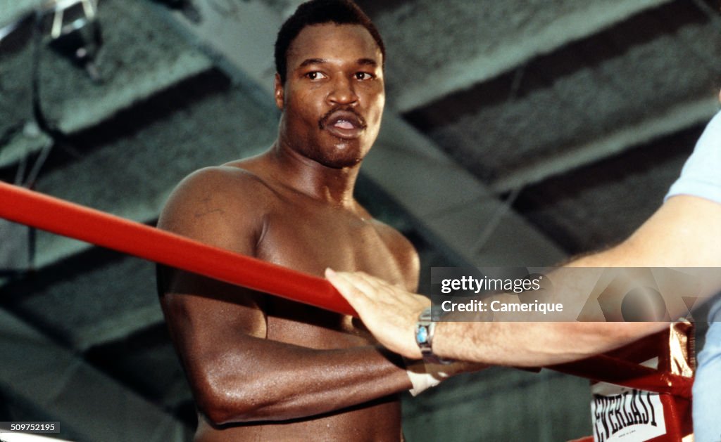 Larry Holmes In The Ring
