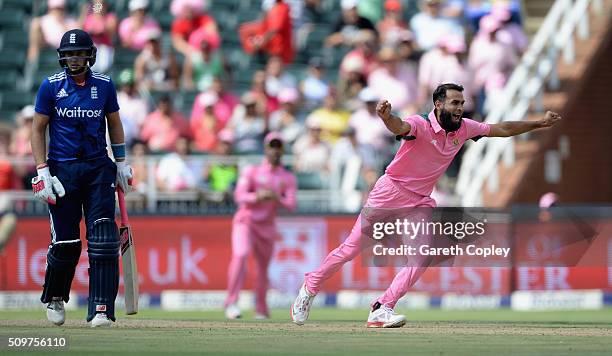 Imran Tahir of South Africa celebrates dismissing England captain Eoin Morgan during the 4th Momentum ODI between South Africa and England at Bidvest...