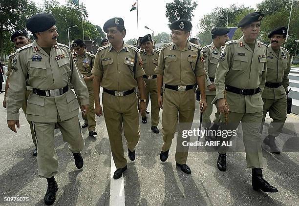 215 Pakistan Rangers Director General Stock Photos, High-Res Pictures ...