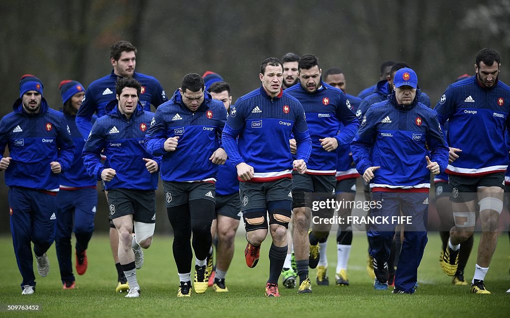 Ff Rugby France's rugby union national team players run during a training ...