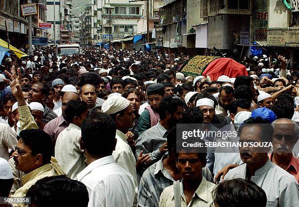 Shamim Raza 18 Mumbra Location Stock Photos, High-Res Pictures, and Images - Getty ...