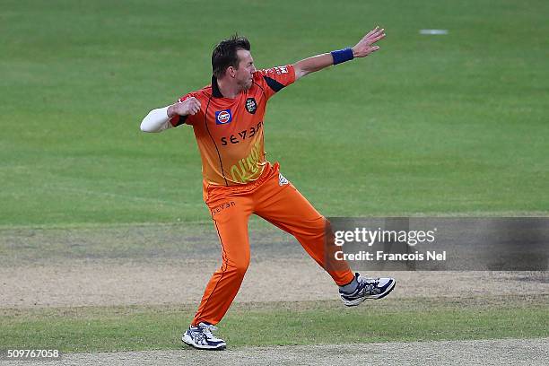 Brett Lee of Virgo Super Kings celebrates the wicket of Neil Carter of Leo Lions during the Oxigen Masters Champions League Semi Final match between...