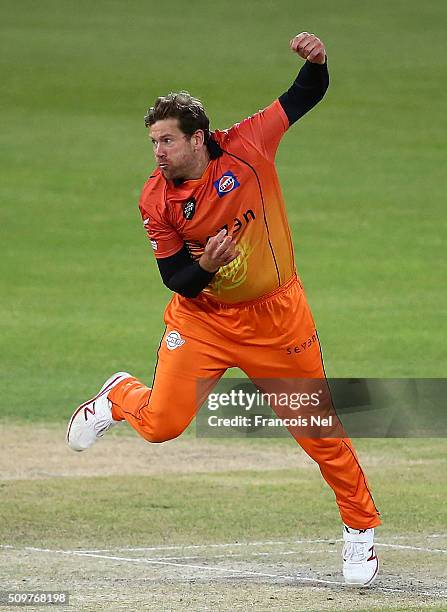 Jacob Oram of Virgo Super Kings bowls during the Oxigen Masters Champions League Semi Final match between Leo Lions and Virgo Super Kings at Dubai...
