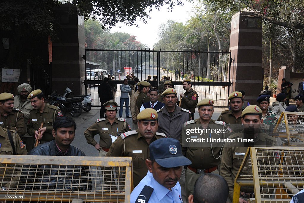 JNU Afzal Guru Row: Protests Continue At JNU Campus