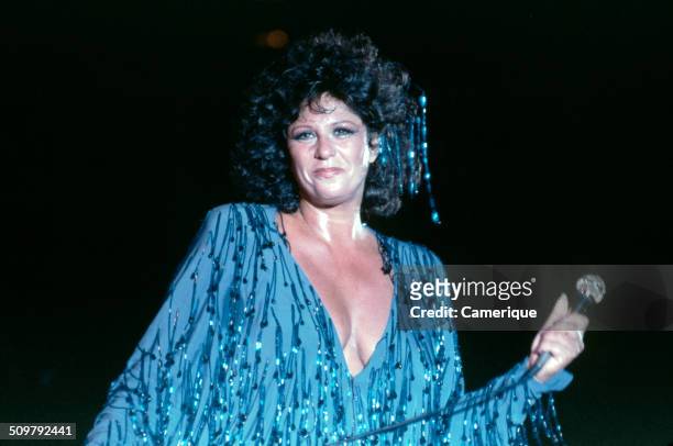 American musician and actress Lainie Kazan performs on stage, April 1985.