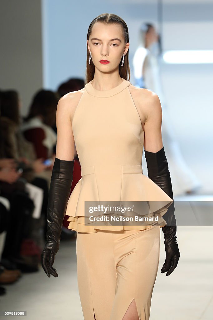 Cushnie Et Ochs - Runway - Fall 2016 New York Fashion Week: The Shows