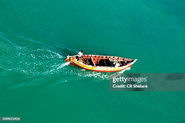 view of indian ocean from pamban bridge - pamban bridge stock pictures, royalty-free photos & images