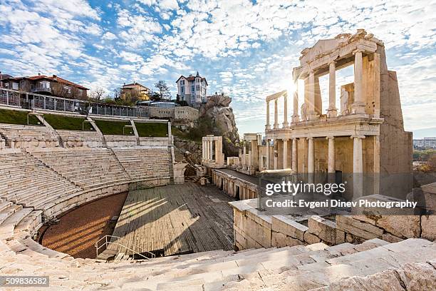 roman amphitheatre - bulgaria fotografías e imágenes de stock